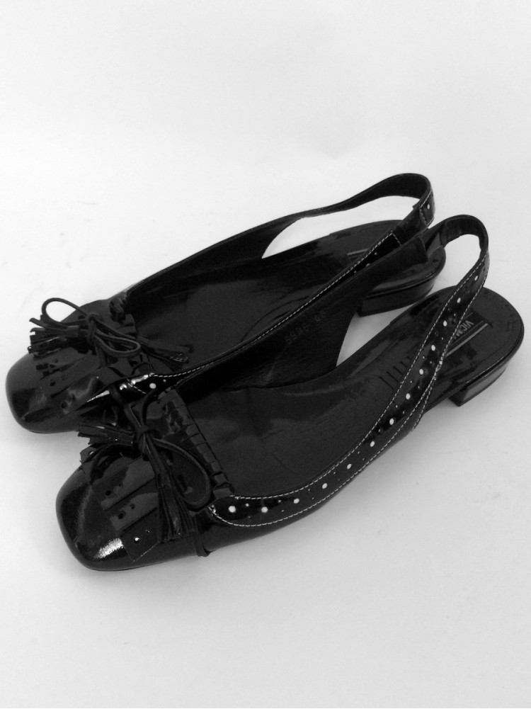 Туфли из комбинированной лакированной кожи, каблук пластиковый 2см 6996.08-чёрный